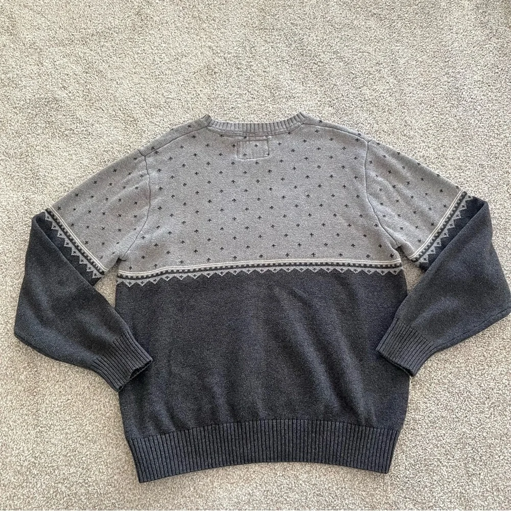 Vintage Weatherproof 100% Cotton Two-Tone Gray Moose Pattern Sweater - Picture 6 of 9